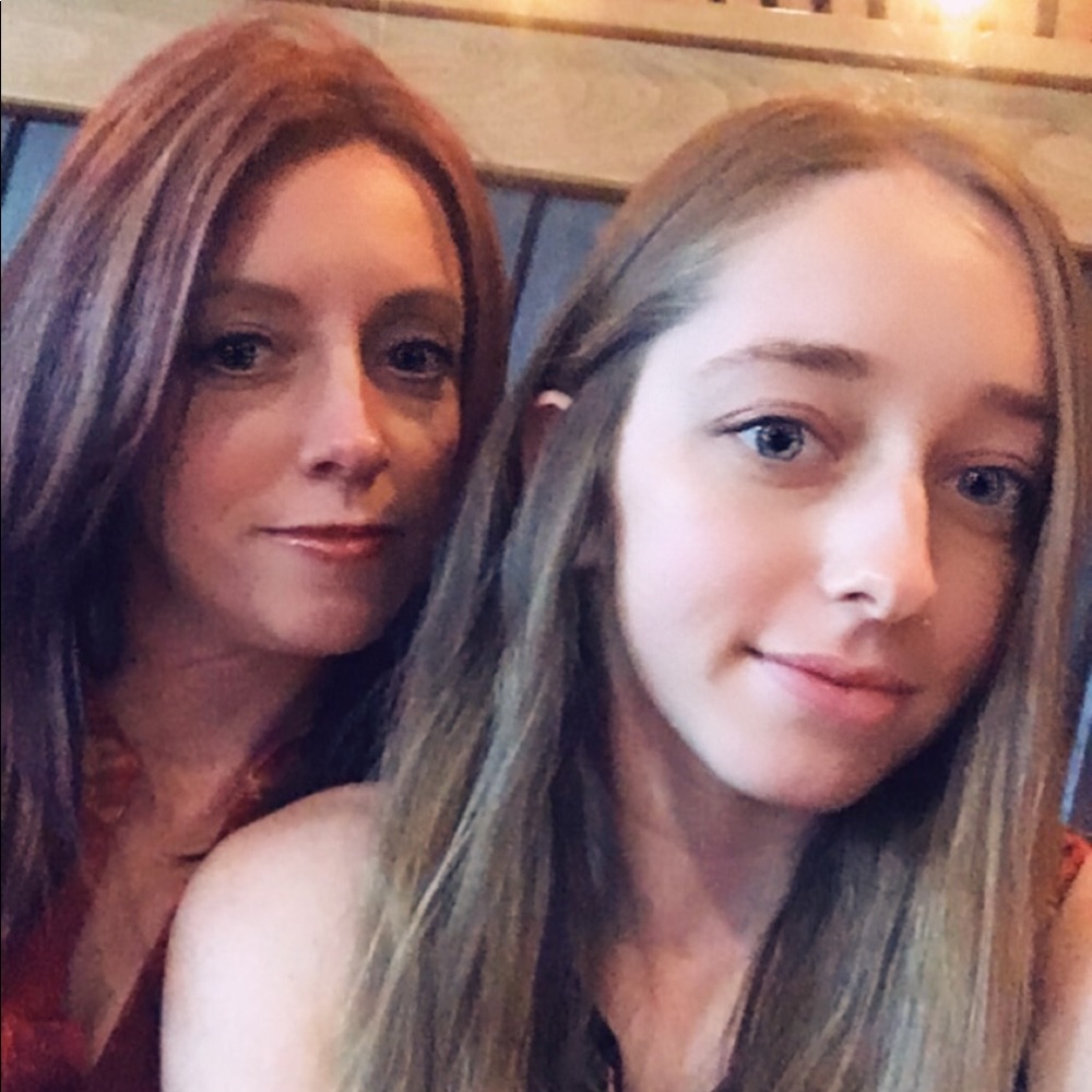 Meet your Poshers, Susan & Kristina